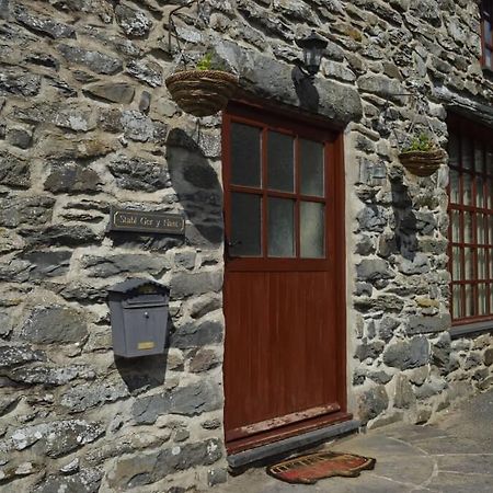 Stabl Yr Nant Villa Pentrefoelas ภายนอก รูปภาพ