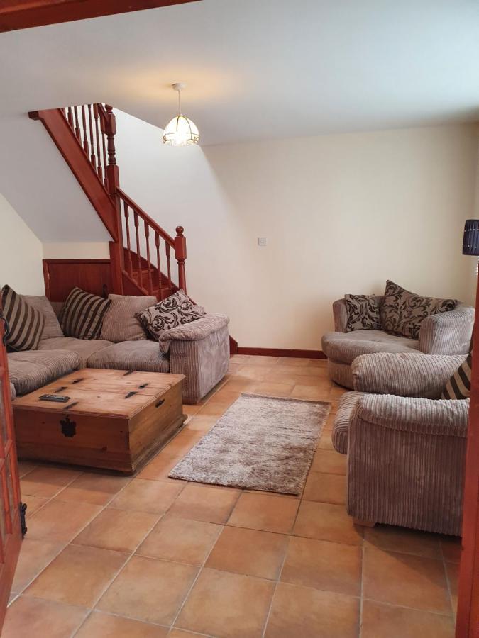 Stabl Yr Nant Villa Pentrefoelas ภายนอก รูปภาพ